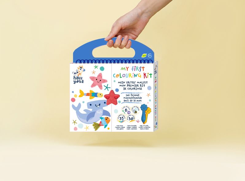 Подарочный набор, раскраска с многоразовыми наклейками "Морские друзья", 35 листов