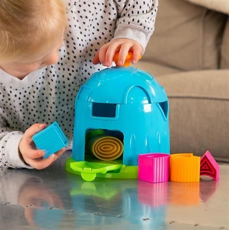 Сортер &laquo;Фабрика форм&raquo; Shape Factory, Fat Brain Toys