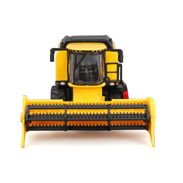 Автомодель - Зерноуборочный комбайн New Holland TC5.90, 18 см, Bburago